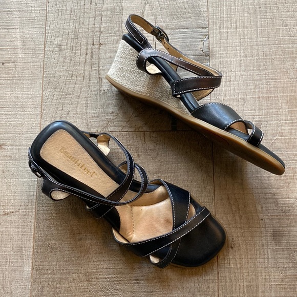 BeautiFeel Black Leather Wedge Heels Sandals Size 38 - Picture 8 of 16